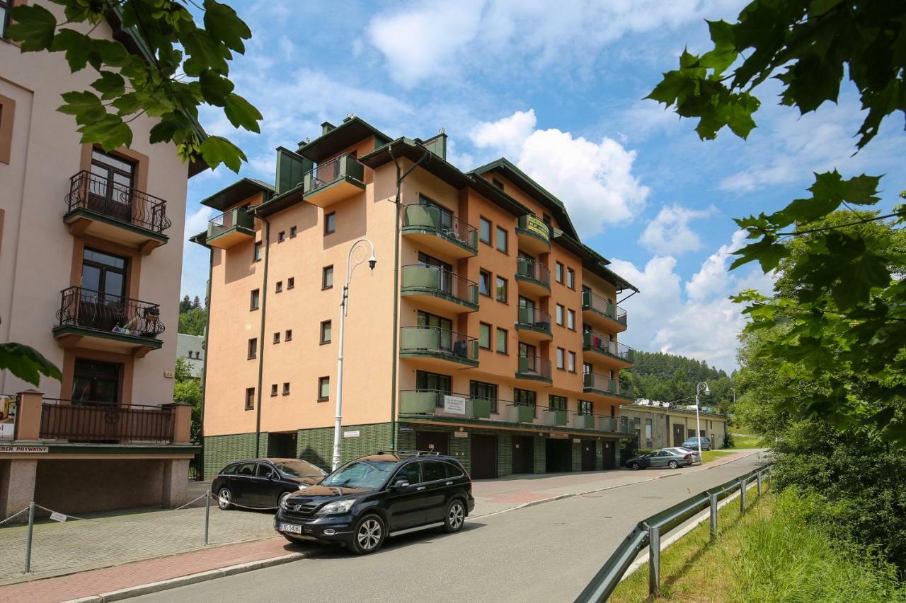 Apartamenty Na Pierwszym Pietrze Krynica Exterior foto